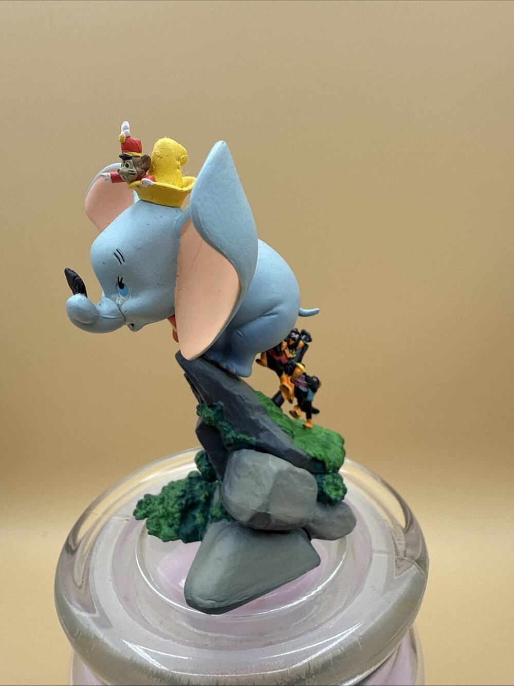 Adult Collectible Disney Cinema Magic Paradise Primo Dumbo Collectible Figure